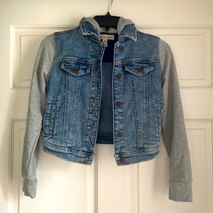 Girls Jean jacket/sweatshirt sleeves and hood, like new